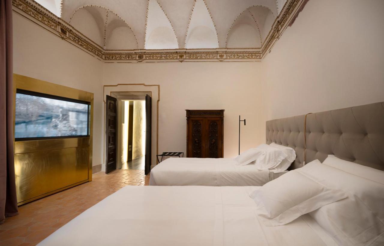 Palazzo Giusti And *